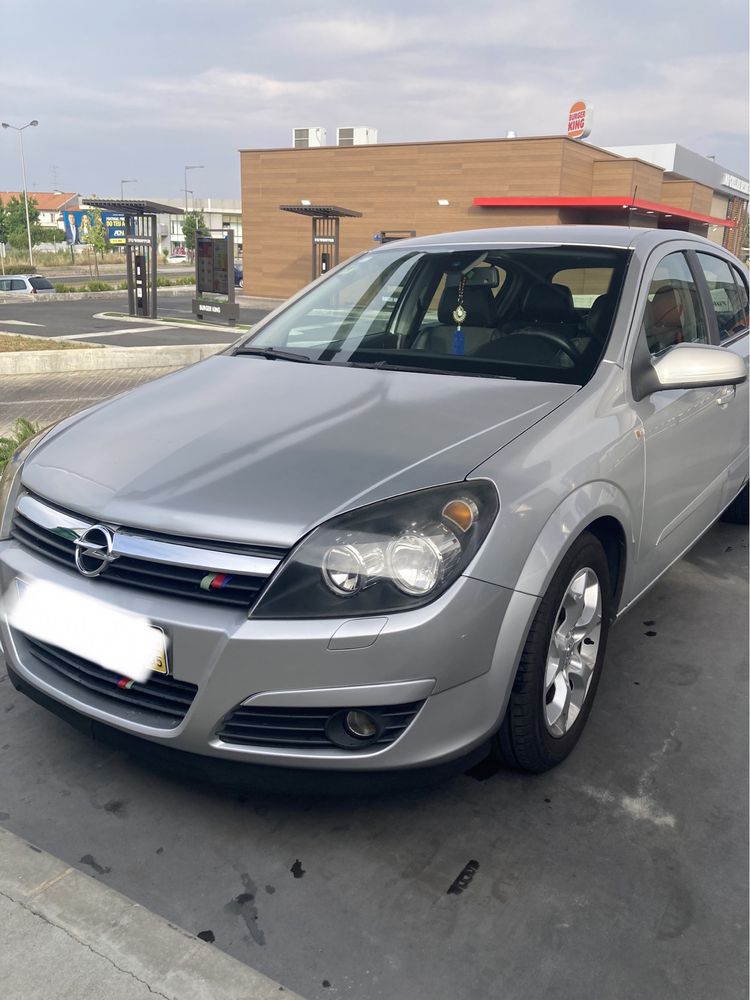 Opel Astra H 5 lugares