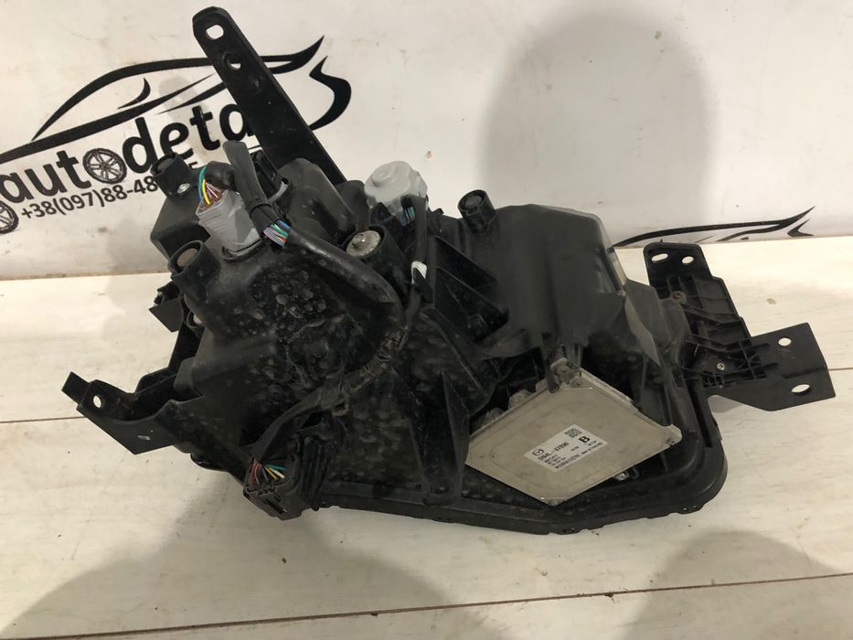 Фара Mazda MX-30 оптика передня mx30 фари передніх