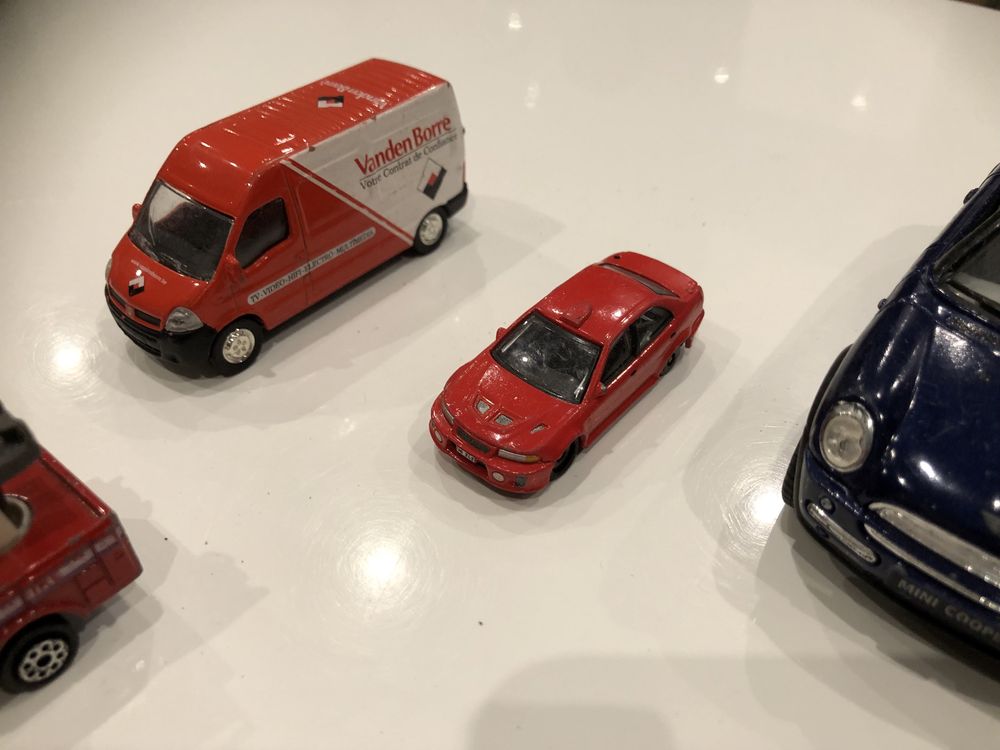 Majorette Hot Wheels resoraki 13 sztuk auta samochody 1