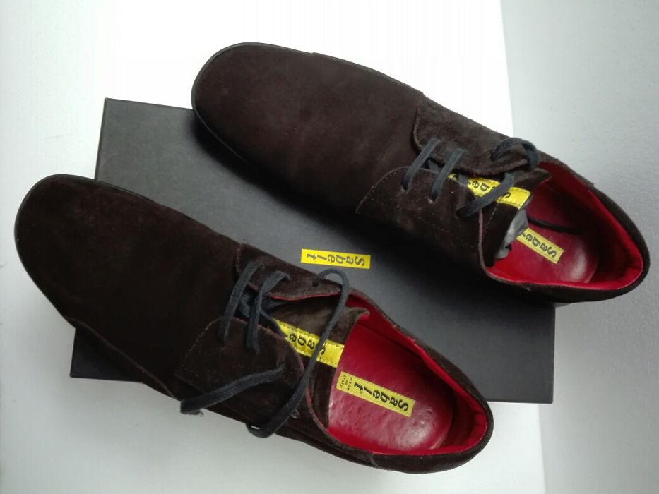 Sapatos p/homem 43/44 - Marca Sabelt