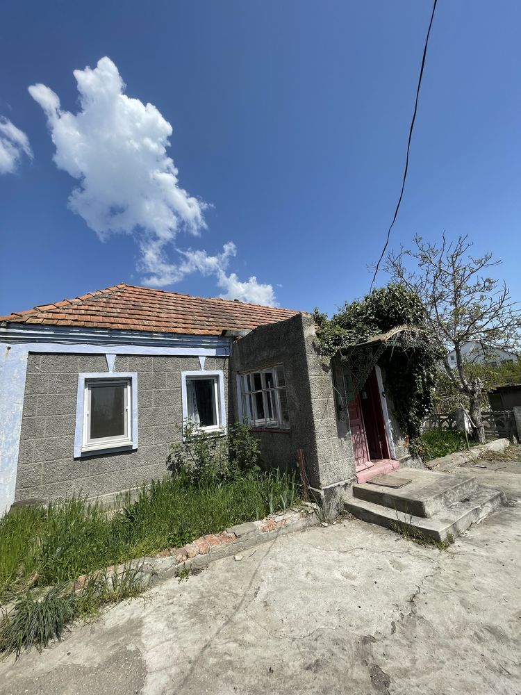 Дом в Варваровке с участком !