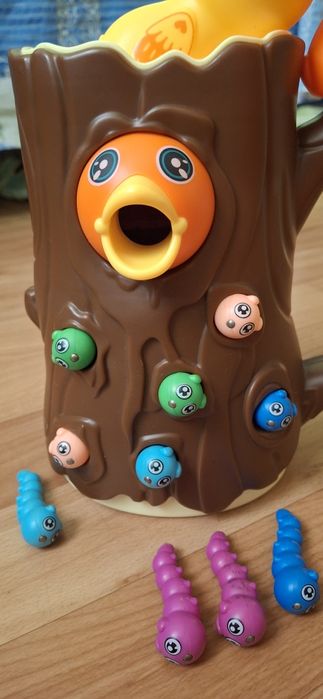 Розвиваючі іграшки (дерево з червачками, музичний будиночок-сортер,