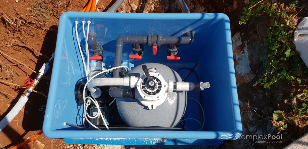 BASEN POLIESTROWY Ogrodowy wkopywany 10,5 x 3,7 x 1,55 możliwy Montaż