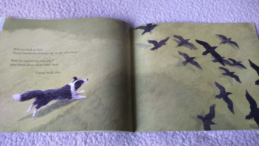 Книга для дітей англійською Це собаче життя  It's a Dog's Life