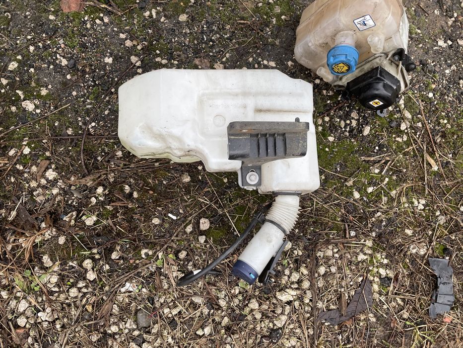 Zbiorniczek spryskiwaczy płynu wyrównawczy uchwyt Ducato Boxer Jumper