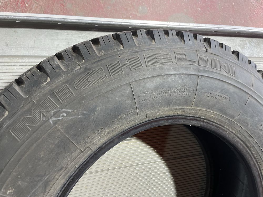Pneu Michelin 205R16