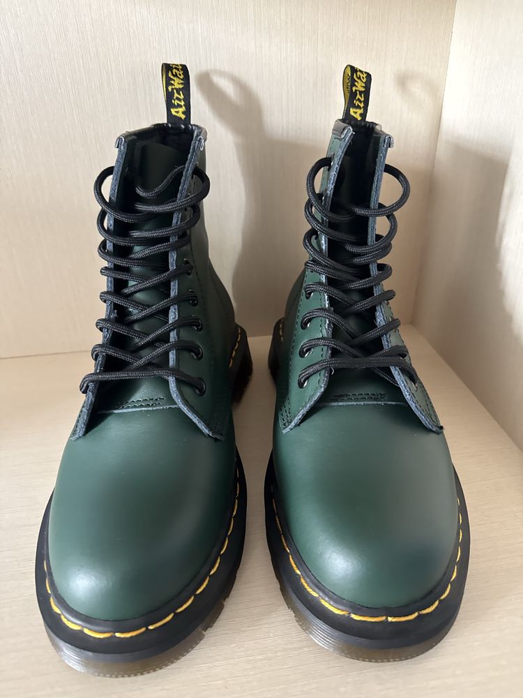 Dr. Martens Берци.