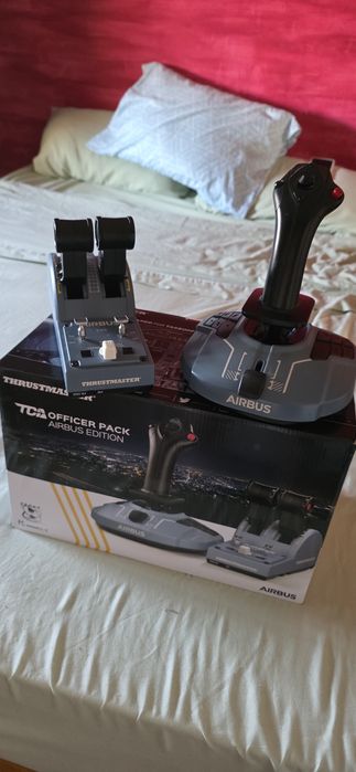 Joystick (Thrustmaster-TCA Officer pack airbus edition)