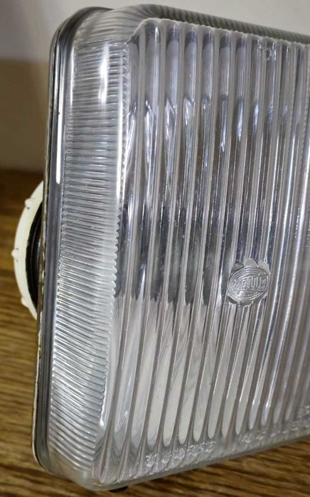 Halogen Prawy VW Passat B 2 (81-87r.) Oryginalny HELLA