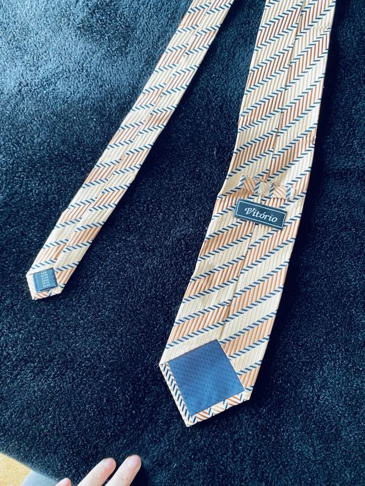 Vendo 4 gravatas pelo preco de uma!!