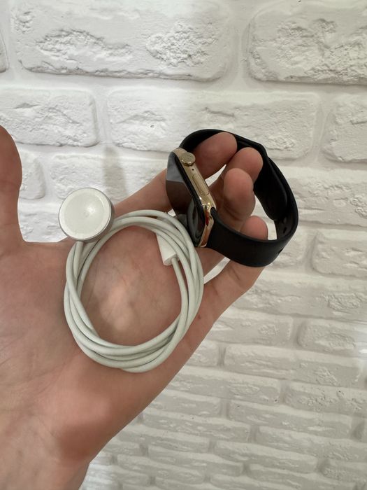 Apple watch 10 46mm Titanium gold 100% Акумулятор