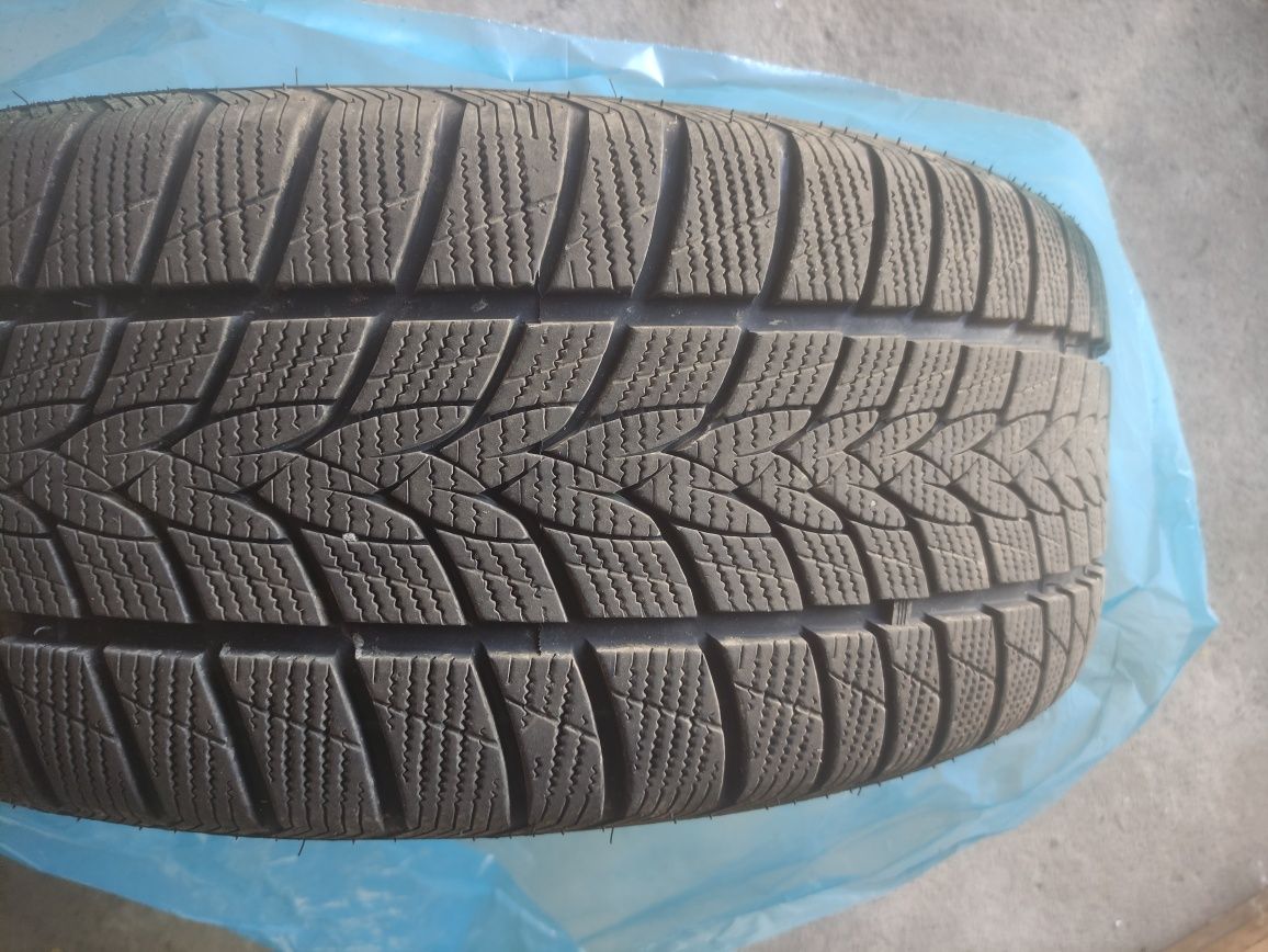 Opony zimowe 225/45 R17