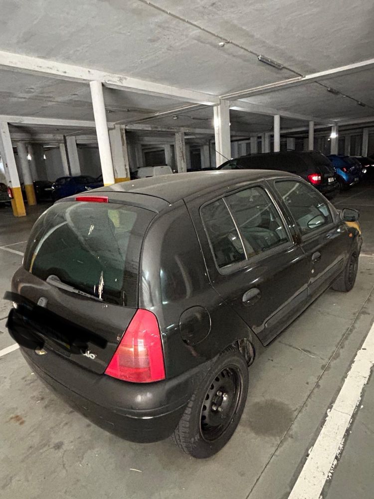 Vendo renault clio II 1.2  Ano 1999