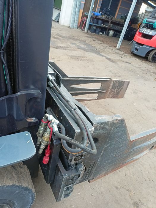 Wózek Widłowy Toyota 8fg15 triplex