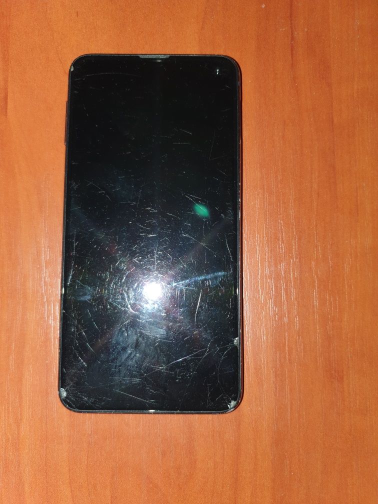 Samsung Galaxy s10e 6/128 2 sim Exynos, смартфон, самсунг, телефон