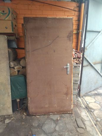 Дверь металлическая с коробкой