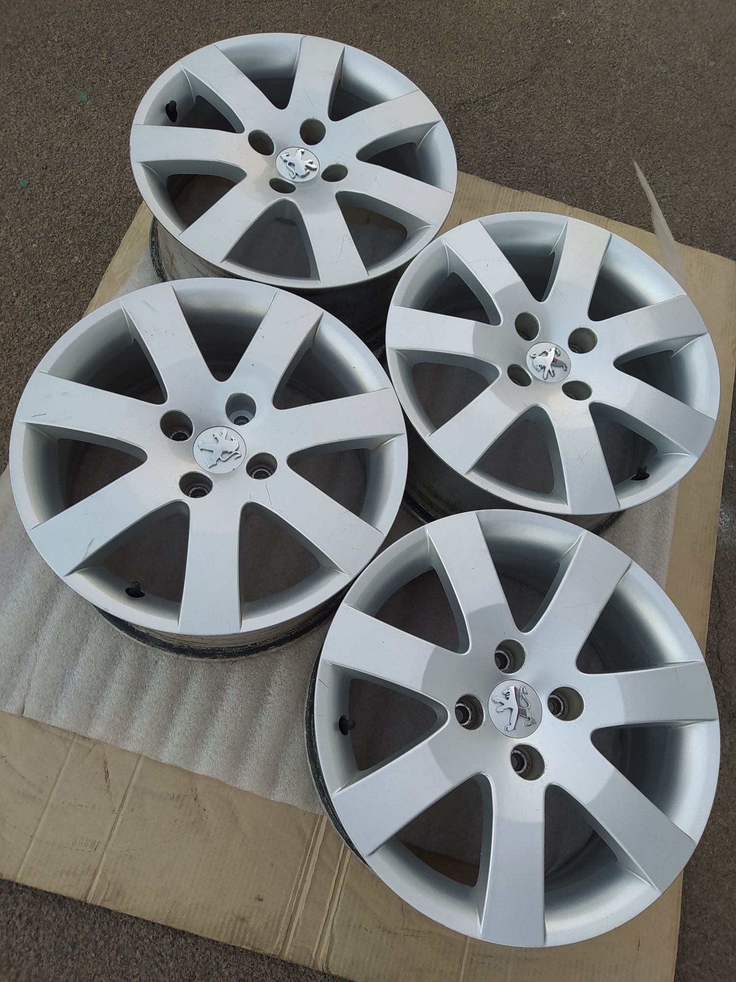 Диски Peugeot 308 408 3008 5008 Citroen 16(4*108)