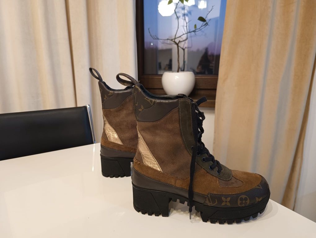 Wygodne wysokie buty