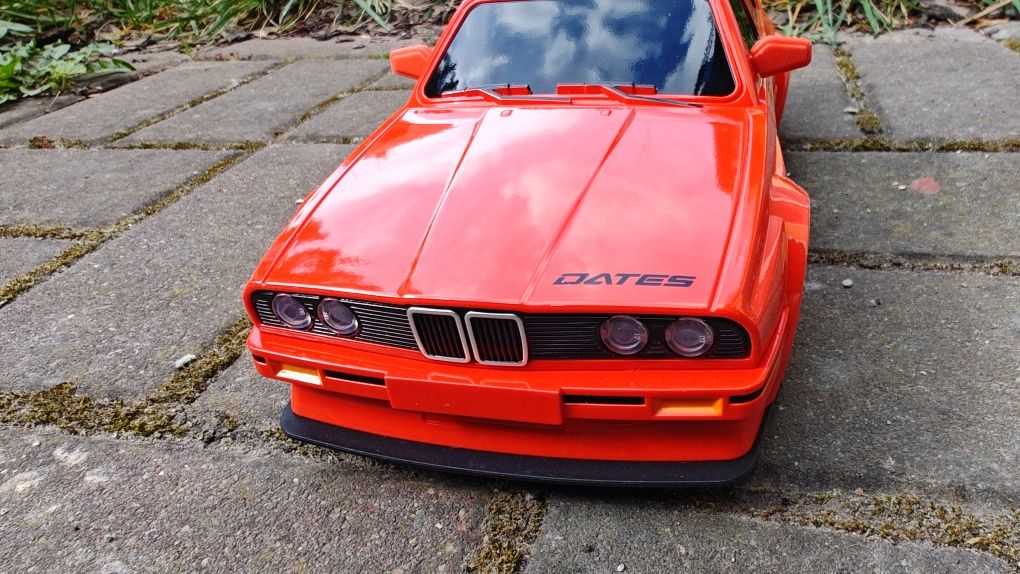 Samochód zdalnie sterowany RC BMW E30 M3 do Driftu Evo Neony Driftowan