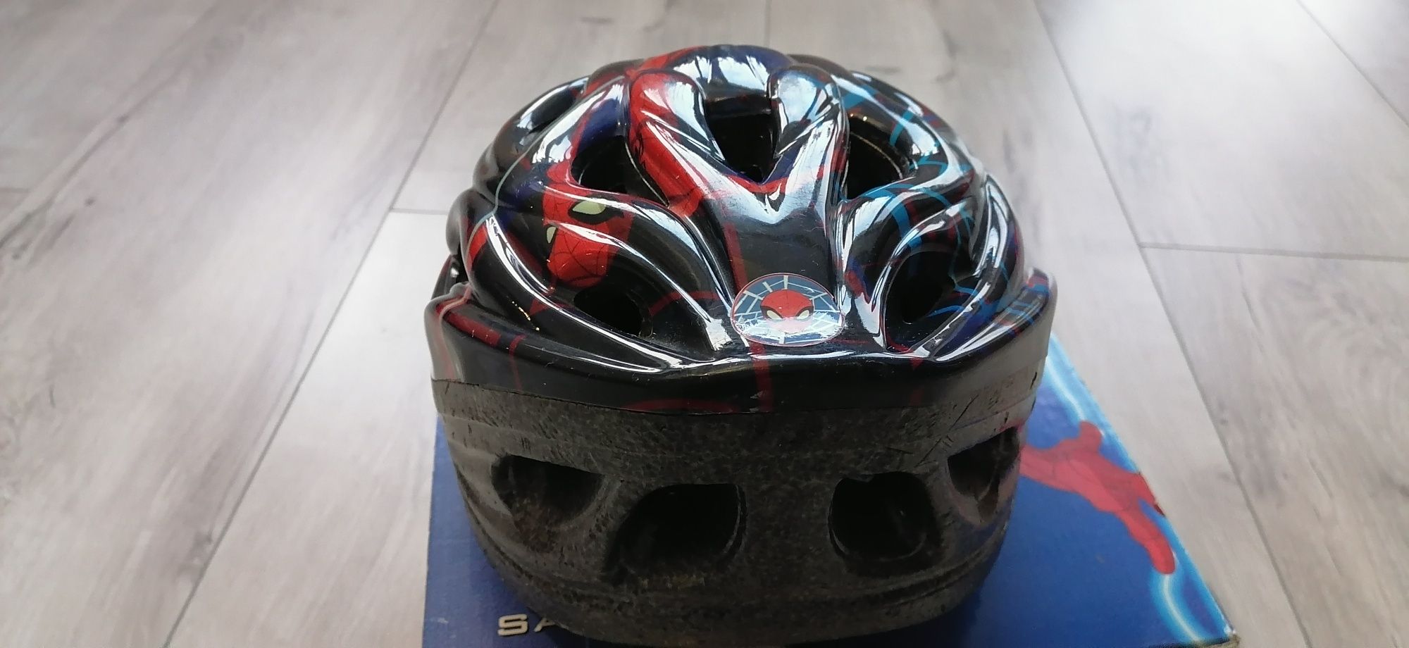 Kask Safety helmet na rower, deskorolek, wrotek.