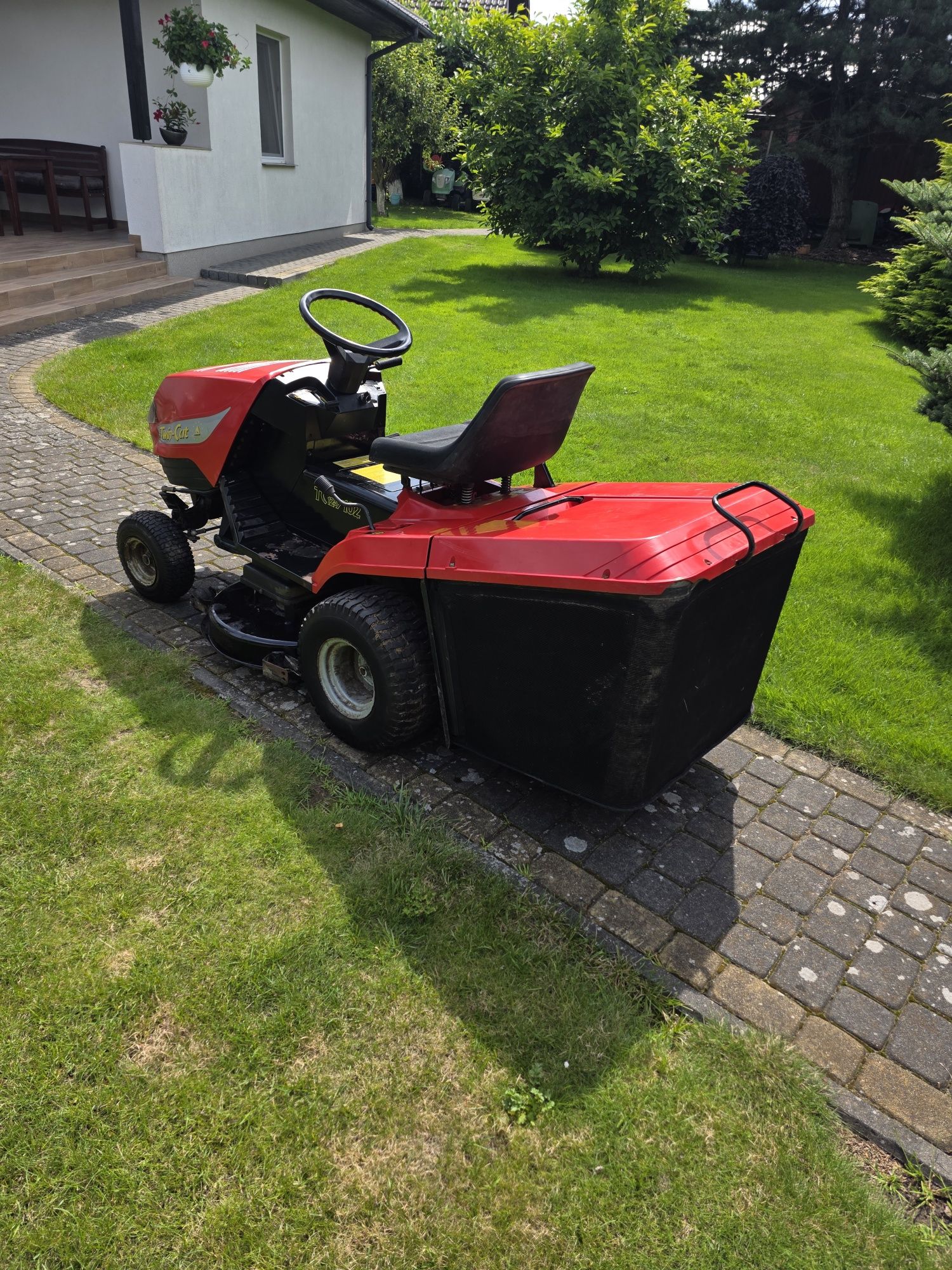 Traktorek kosiarka z koszem Castelgarden  13hp