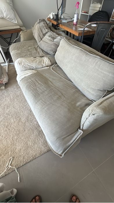 Ofereço - Sofa AREA usado