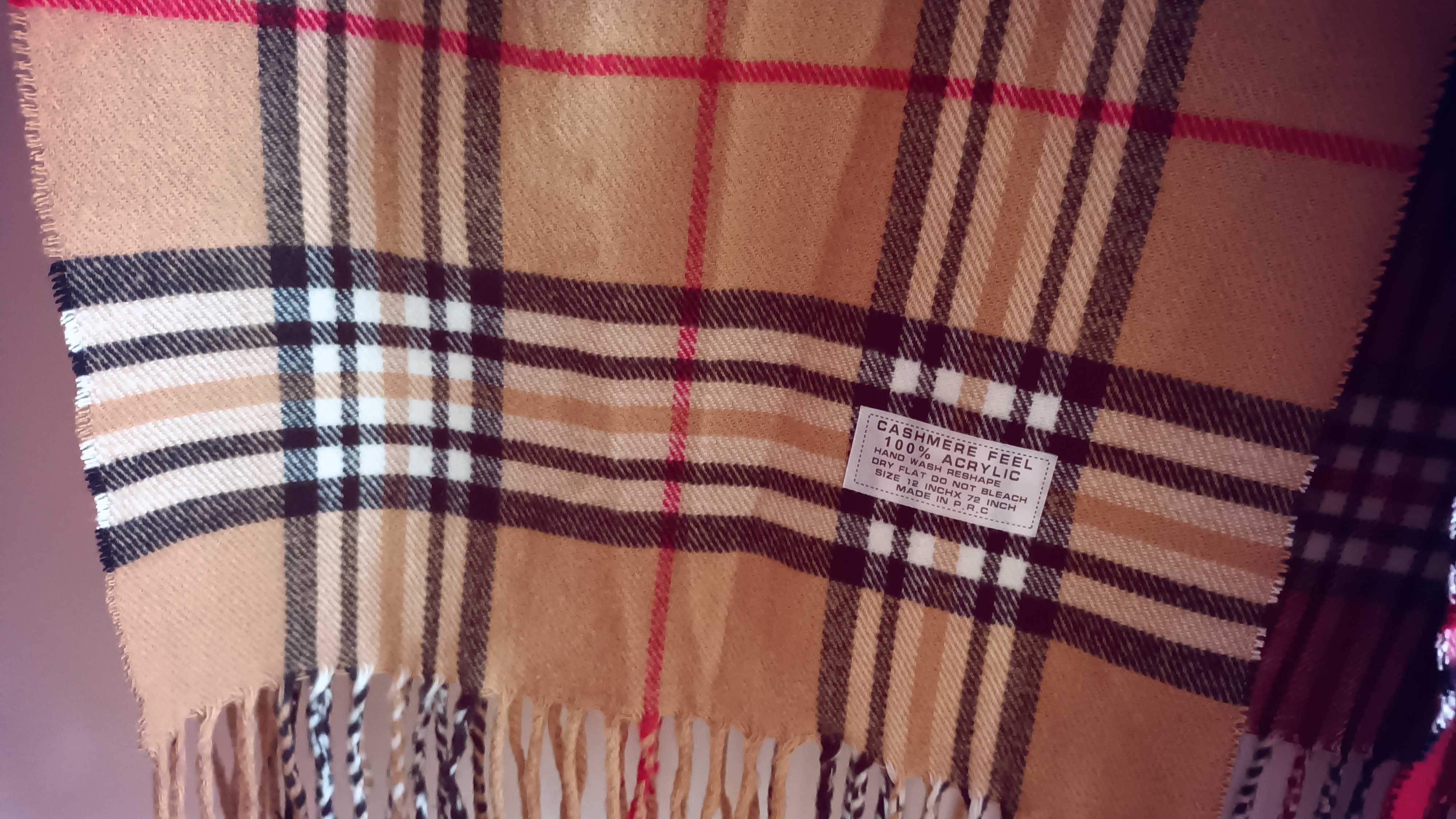 Cachecóis de inverno material muito macio, praticamente novos