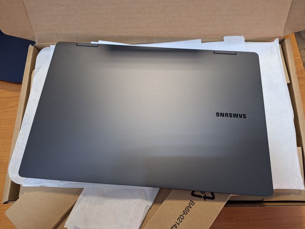 Samsung Galaxy Book3 360 NP730QFG-KA1DE ( Новый )
