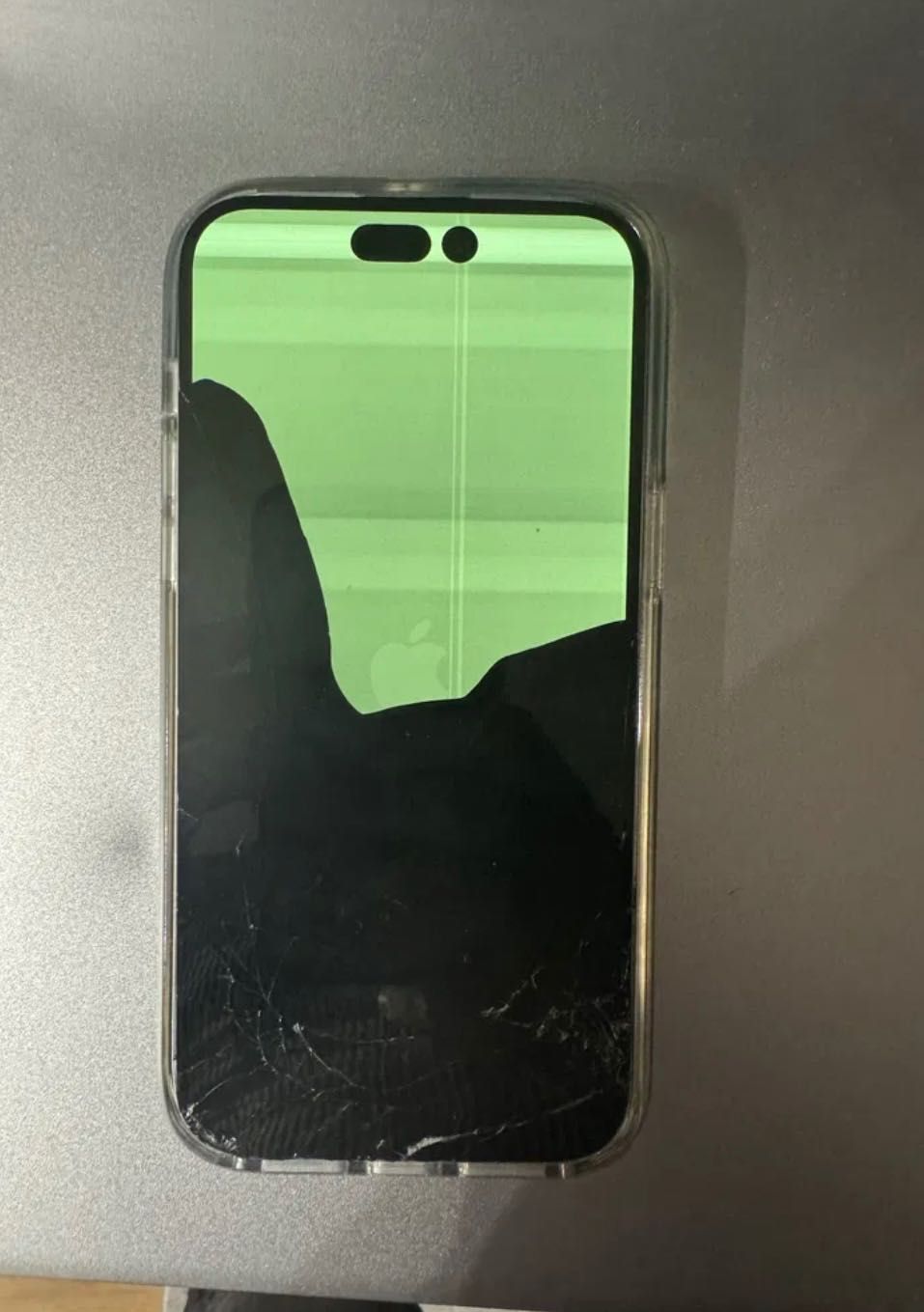 iPhone 14 Pro Max fioletowy uszkodzony