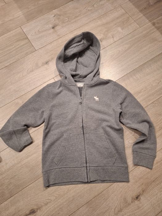 Bluzy  chłopięce rozmiar 34