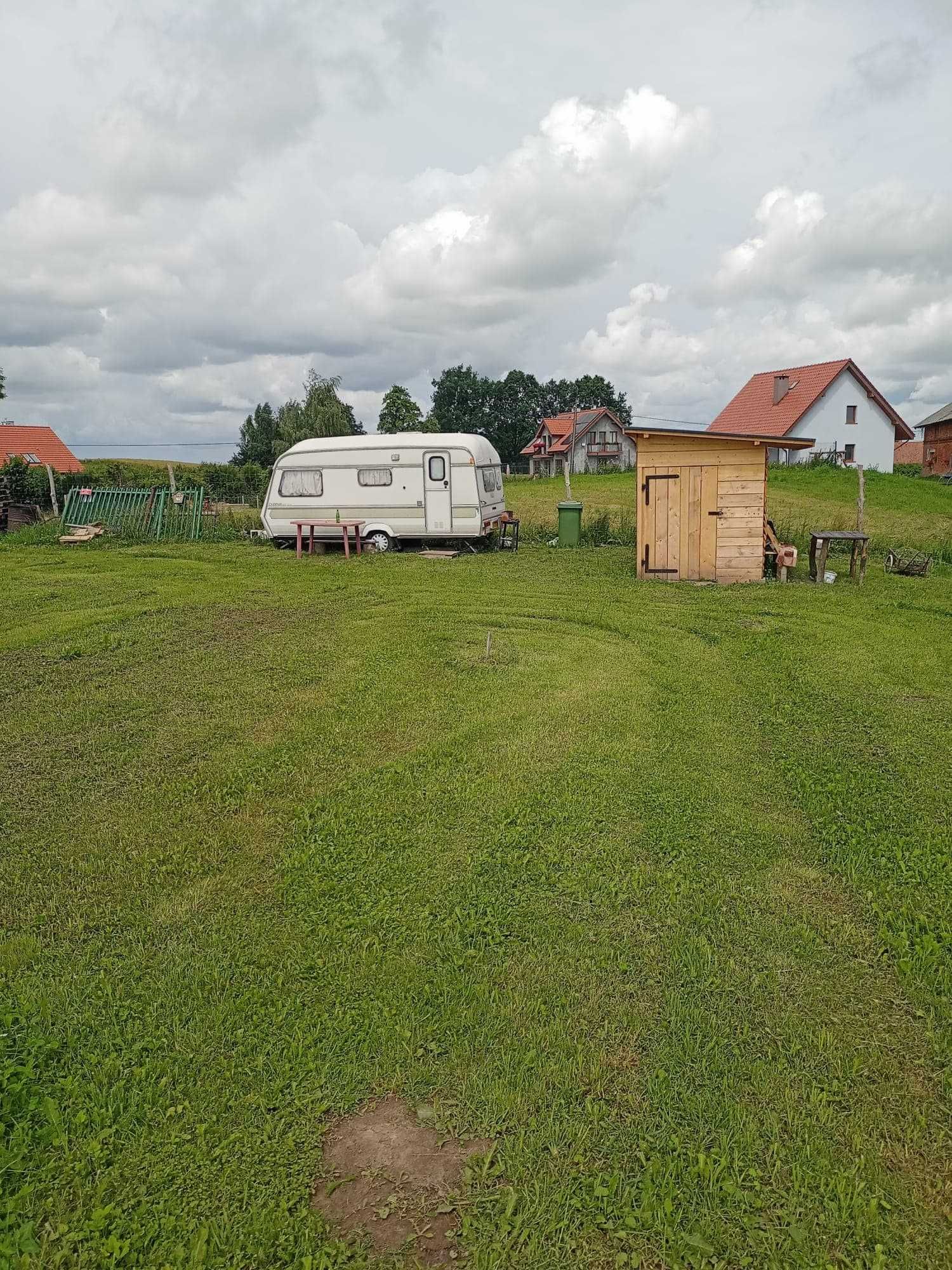 Działka budowlana z projektem pozwoleniem na budowę (woda, prąd )