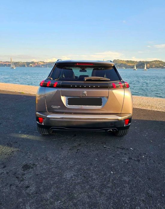 Peugeot 2008 ALLURE BlueHDi