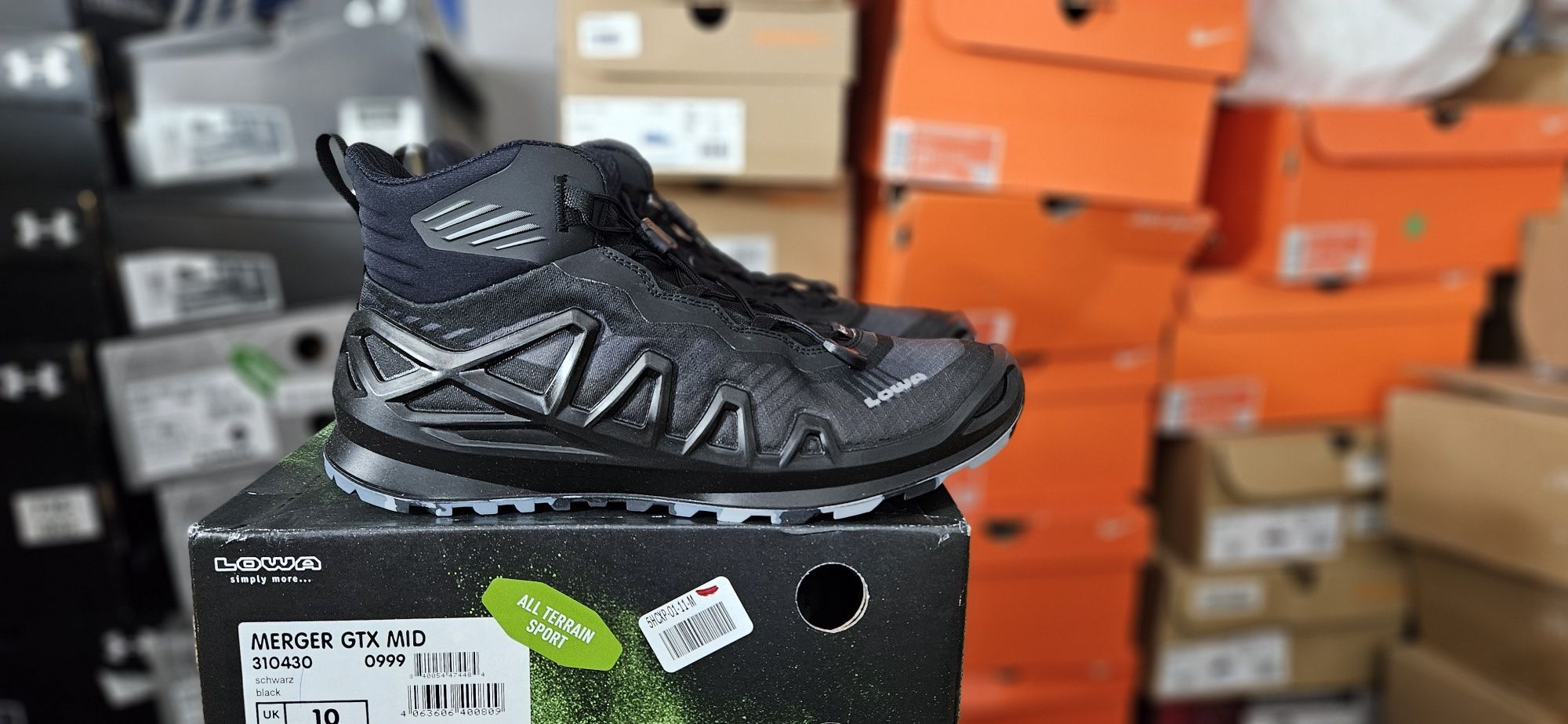 Черевиии LOWA Merger GTX MID. Розмір 41.5-46