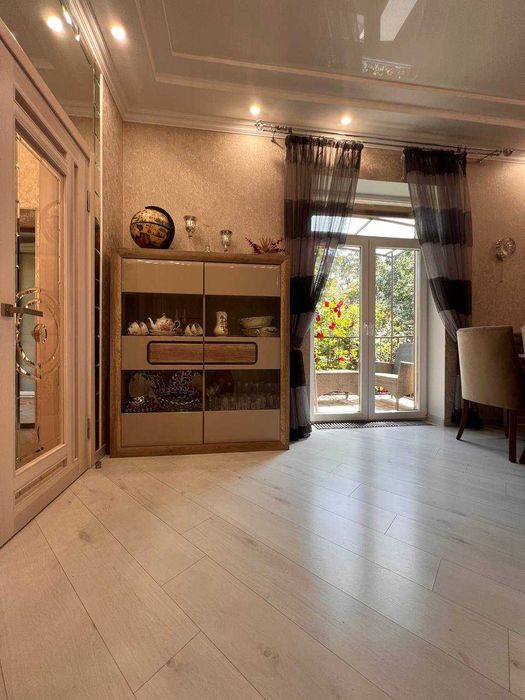 Аренда комфортный дома 180 м. ул.Кронштадская,