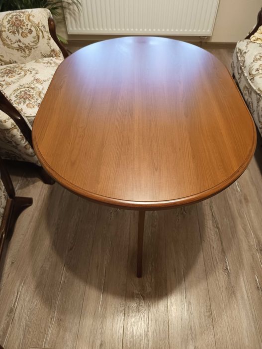 Zestaw mebli - komoda , witryna narożnikowa, stolik kawowy