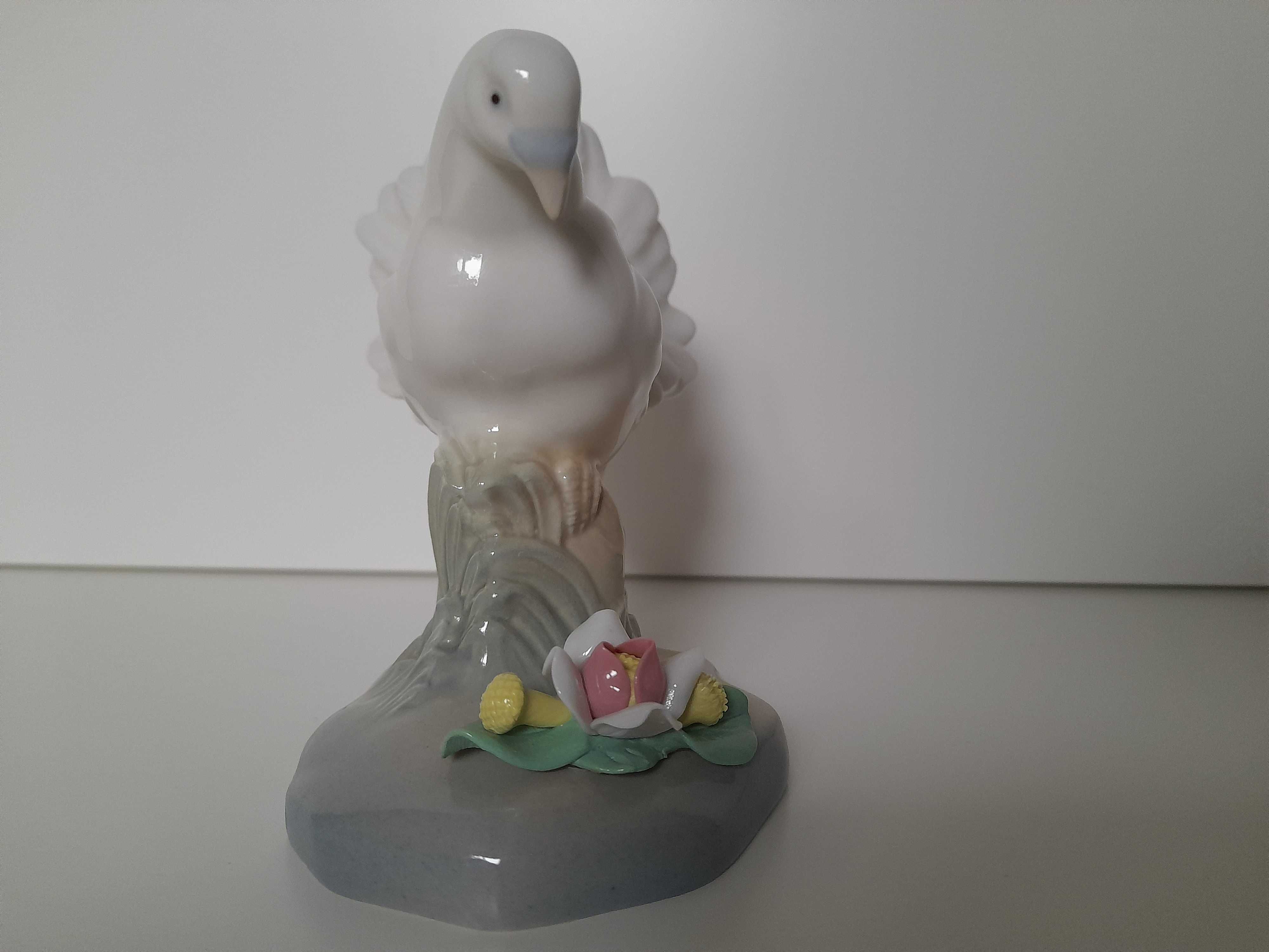 Porcelanowa figurka GOŁĄB kolekcja Miquel Requena Valencia Spain 10cm