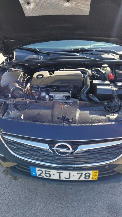 Opel Insignia Grand Sport 1.5Turbo Gasolina 165cv