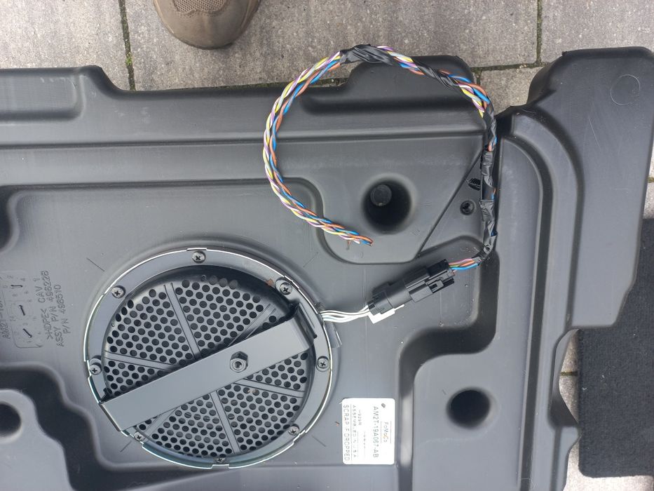 Subwoofer i wzmacniacz ford s-max galaxy