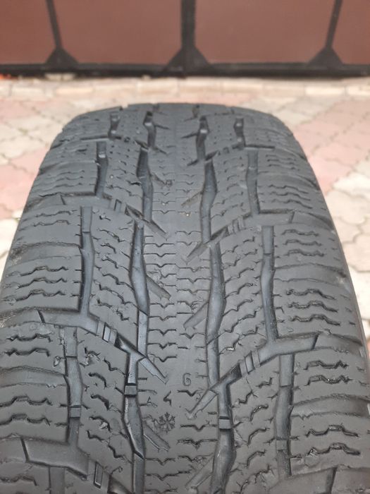 215 / 65   r16 c
