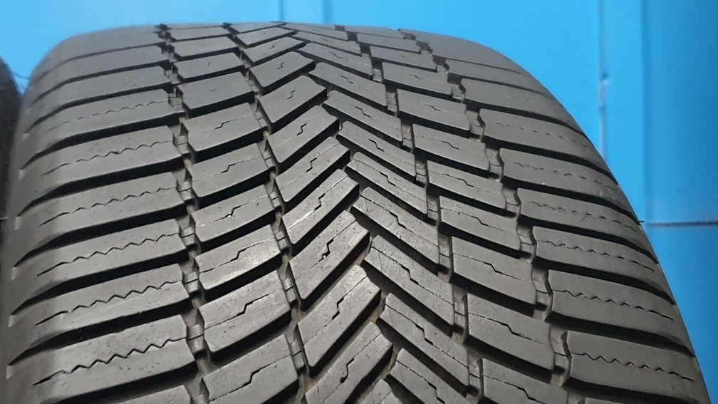 245/40 R18 Markowe opony całoroczne Bridgestone ! Rok 2019