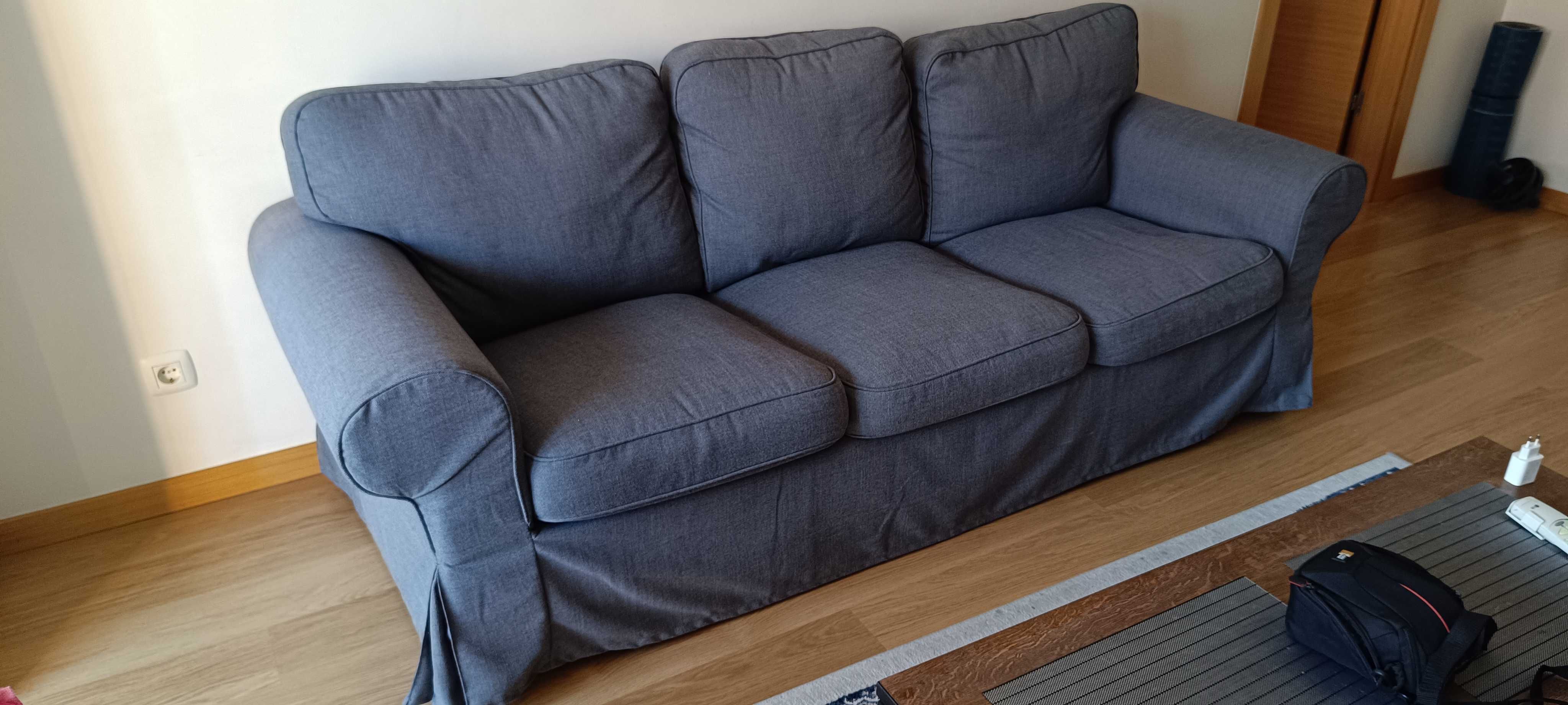 Sofá de 3 lugares, Hakebo (IKEA) cinzento-escuro – Como novo – Lisboa