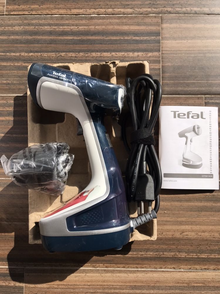 Vaporizador de roupa Tefal DT8100 NOVO