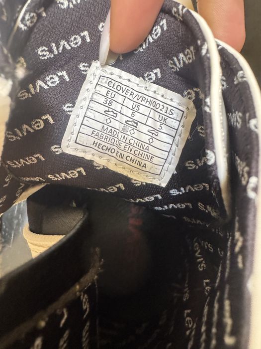 Botas brancas Levi’s 38