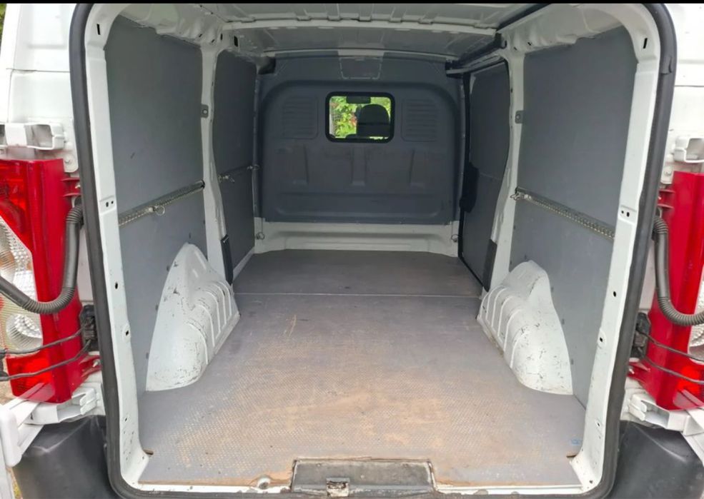 Bus bez limitu kilometrów. Faktura. Wynajem 7 dni w tygodniu