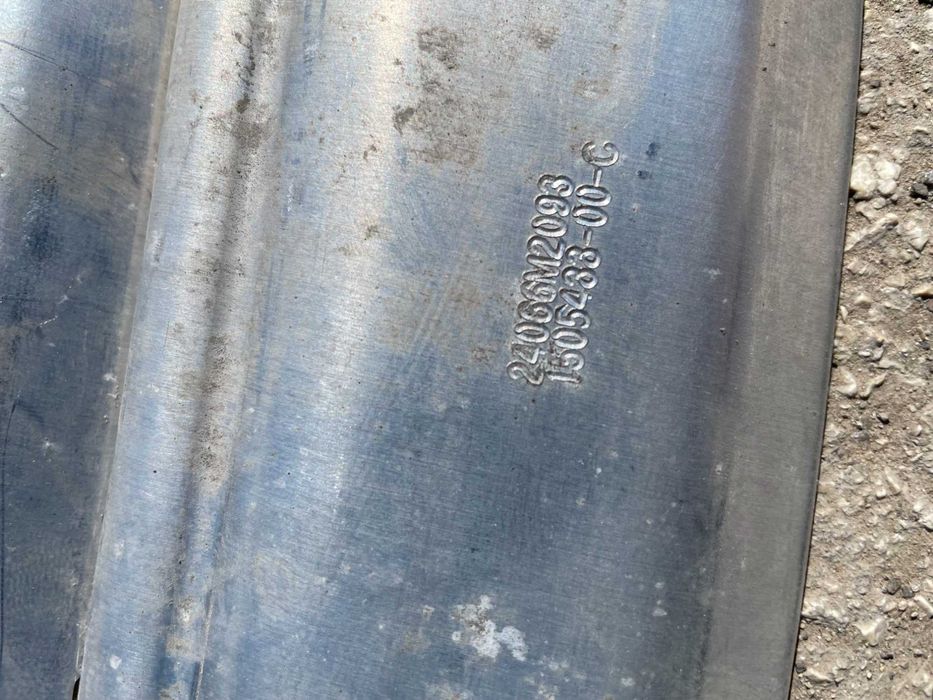 Підсилювач нижній переднього бампера Tesla M3 MY сабля тесла