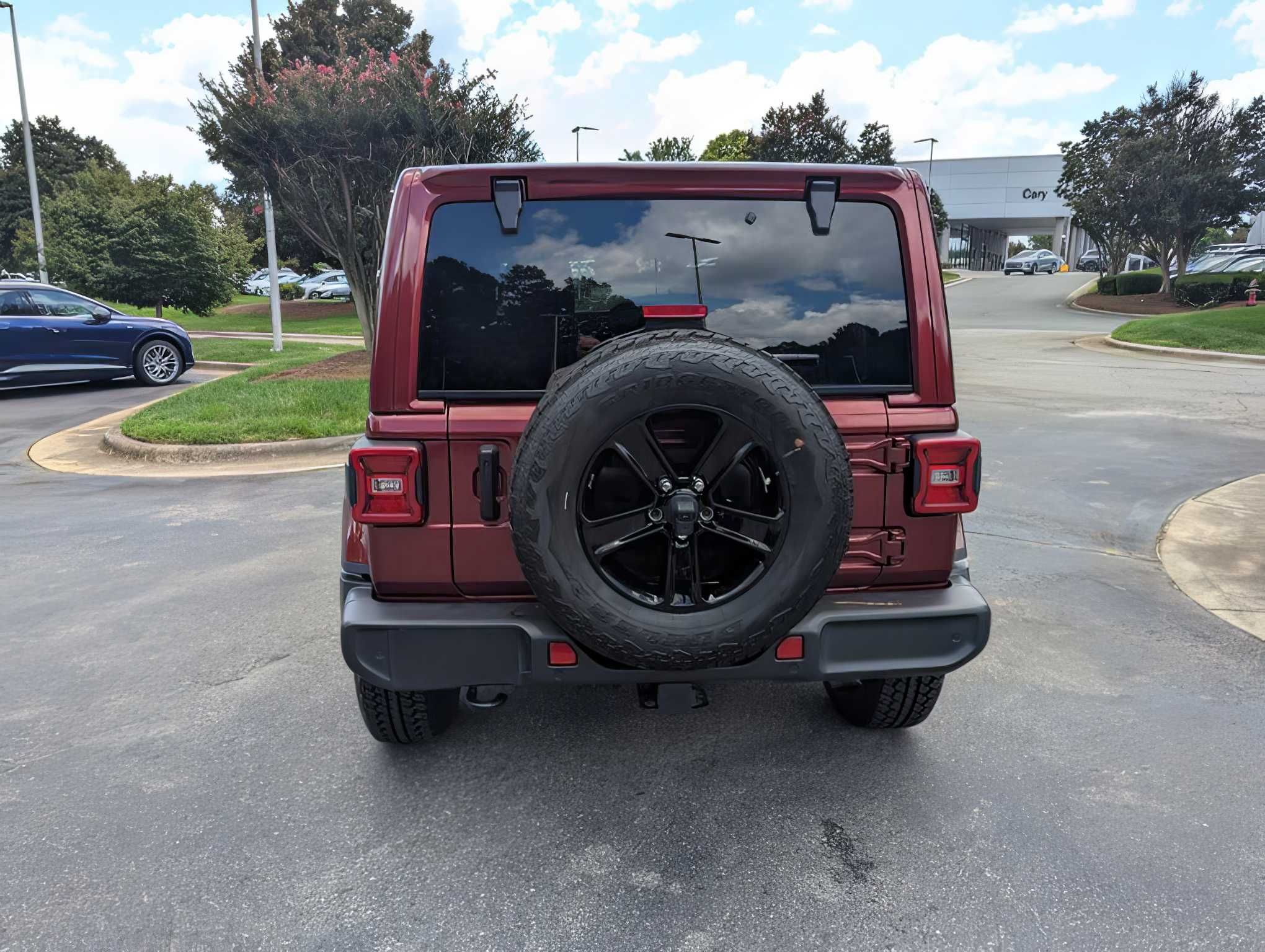 2021 Jeep Wrangler Unlimited Sahara Altitude