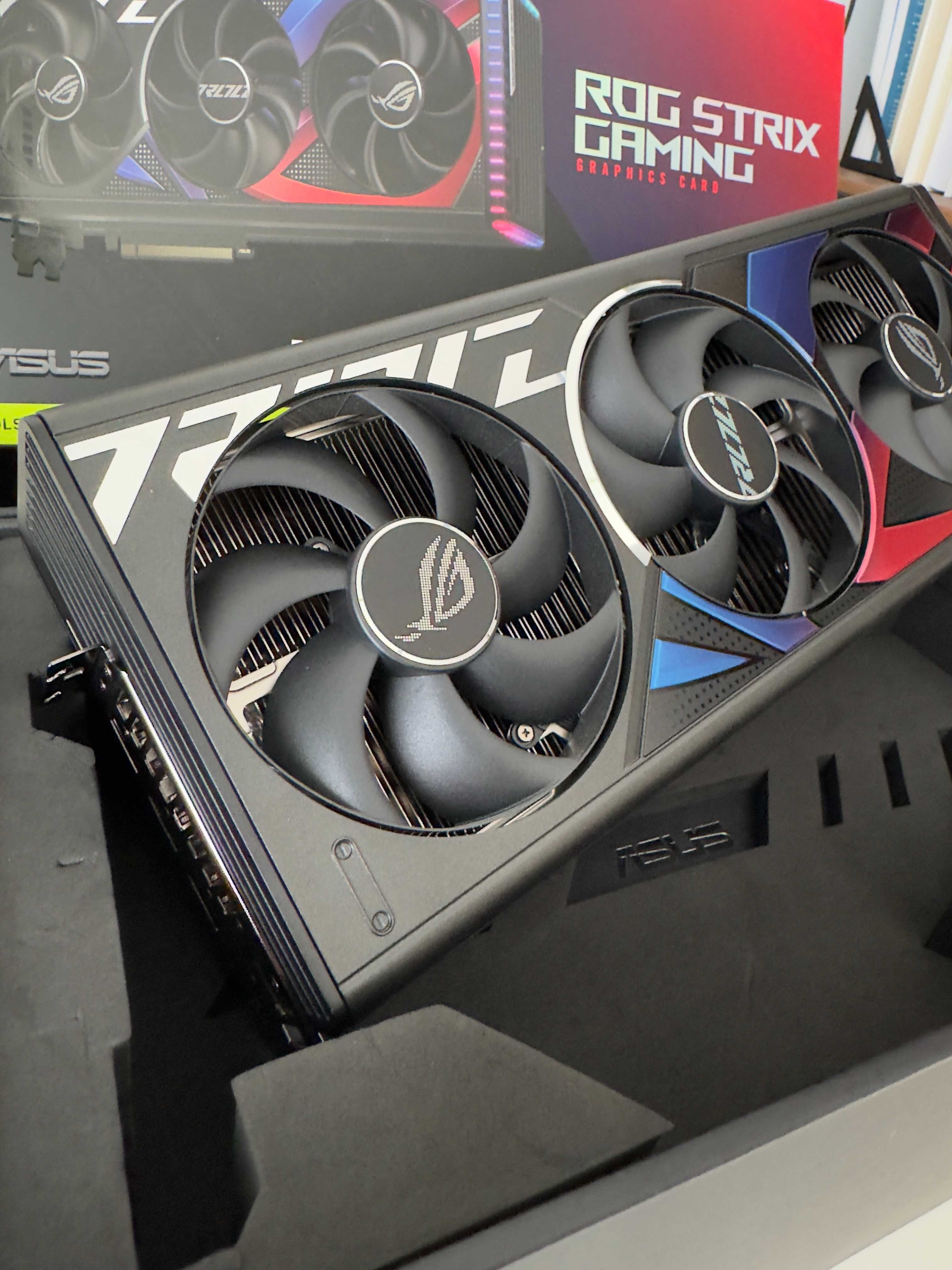 Asus GeForce RTX 4090 ROG STRIX OC 24GB - Como nova c/ garantia