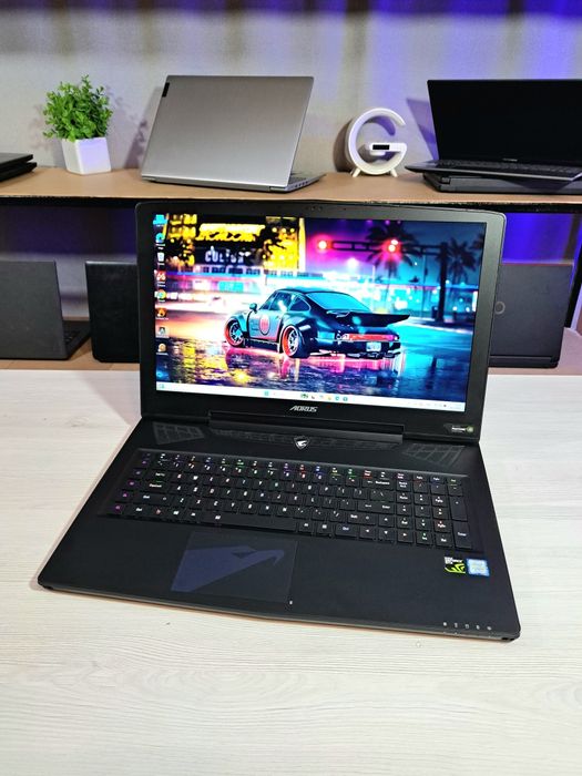 Ноутбук Gigabyte Aorus/i7-7820HQ/32 Gb/512 Gb/GeForce GTX 1070 8Gb