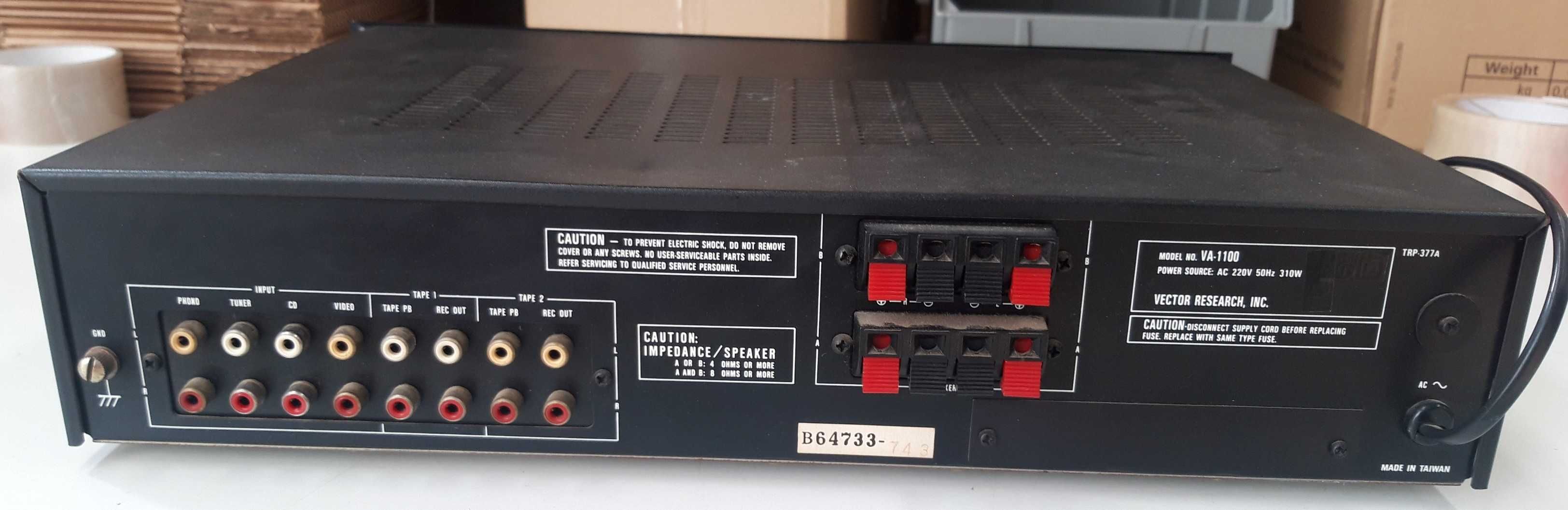 Vector Research VA-1100 Amplificador