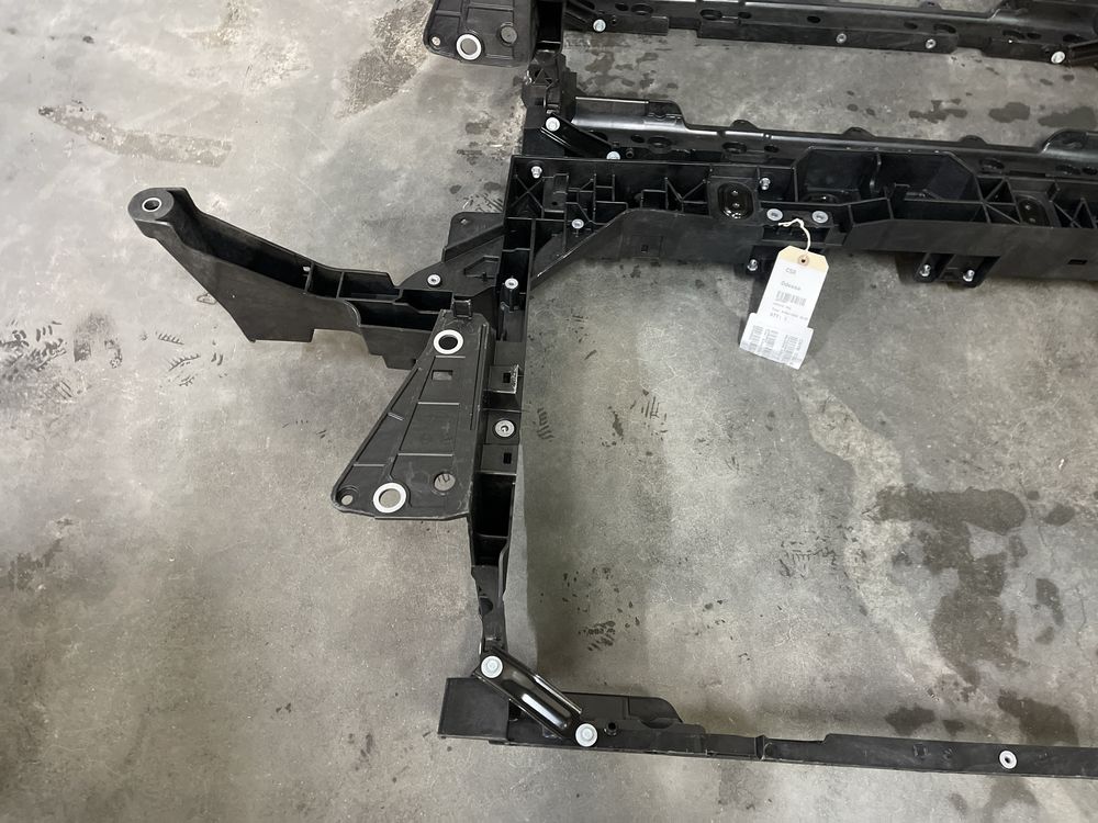 Рама телевізор Honda CR-V hybrud 2023 2024 71410-3A0-A01